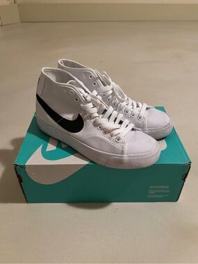 Nike SB Blazer